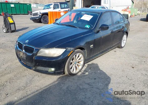 2011 BMW 328I xDrive z USA, uszkodzony, nr VIN WBAPK5C53BF126850